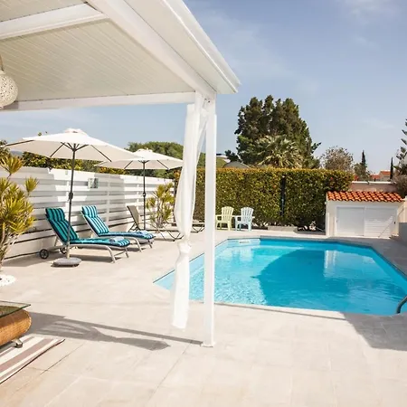 Hotel Salieri: Coral Bay With Private Pool Peyia